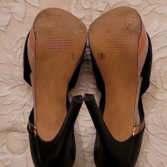 Jessica Simpson Evannan Black & Gold Peep Toe Heels - Picture 15 of 16